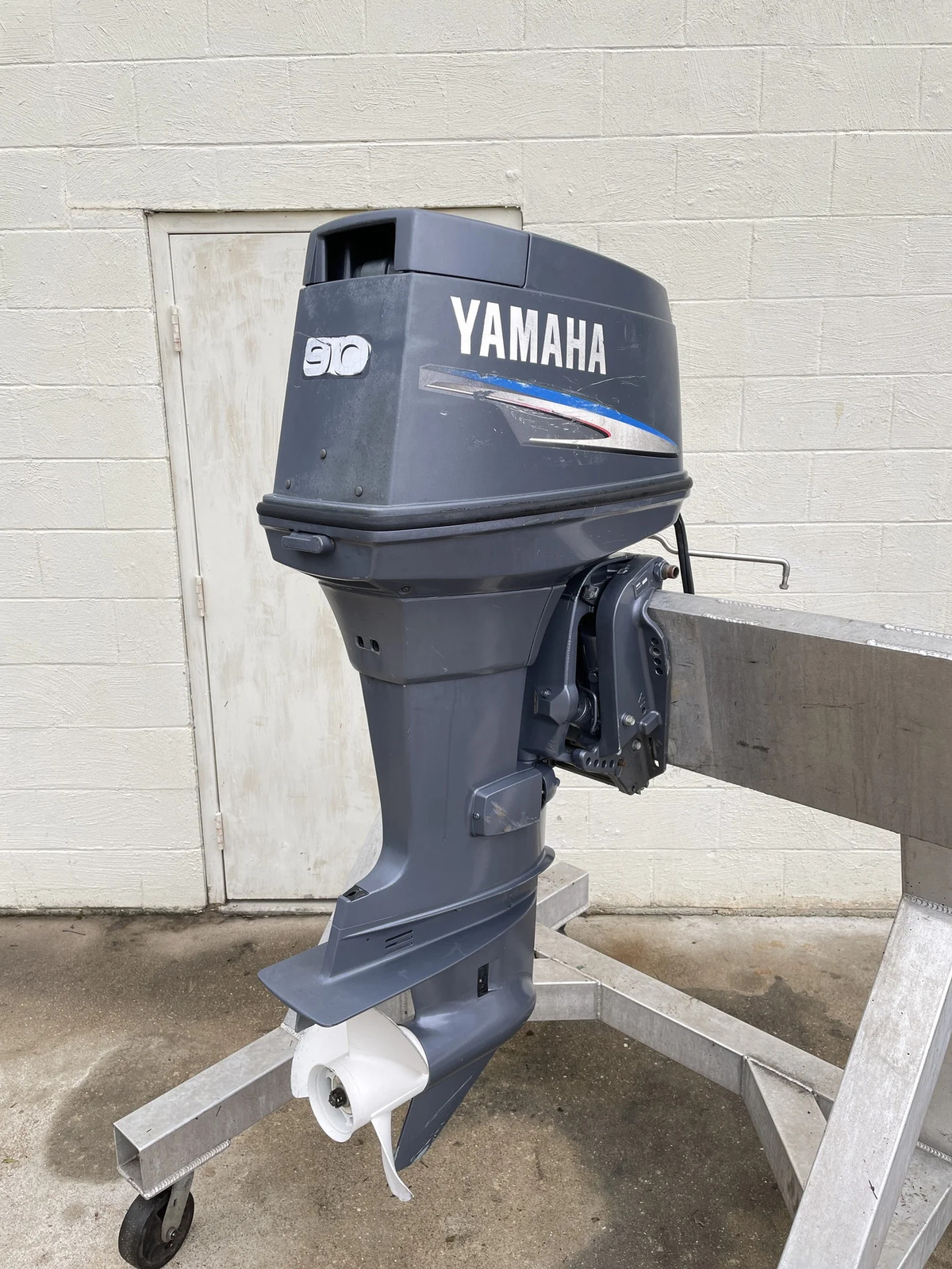 2003 Yamaha 90HP 2 Stroke 20″ Shaft Outboard Motor