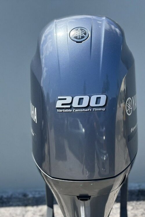 2014 Yamaha 200hp 4-Stroke 25” Outboard-Motor