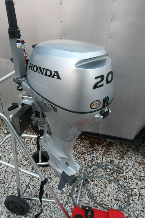 Used 2014 Honda 20hp 4 Stroke 20 shaft Outboard Motor