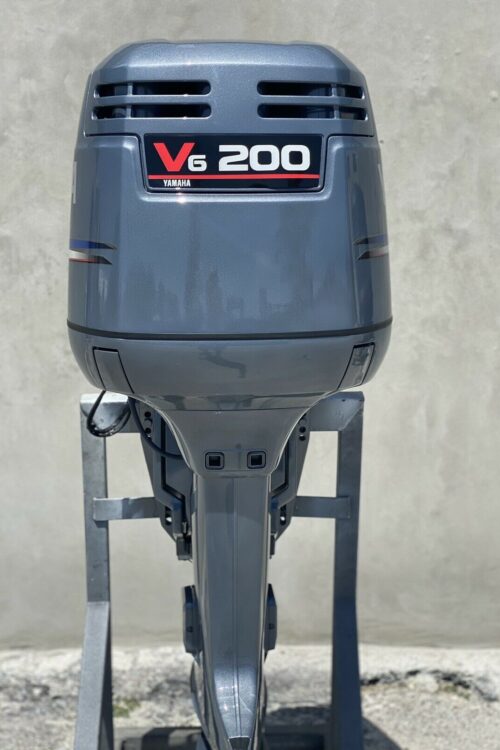 1995 YAMAHA 200HP 2 STROKE OUTBOARD MOTOR WITH 25″ SHAFT