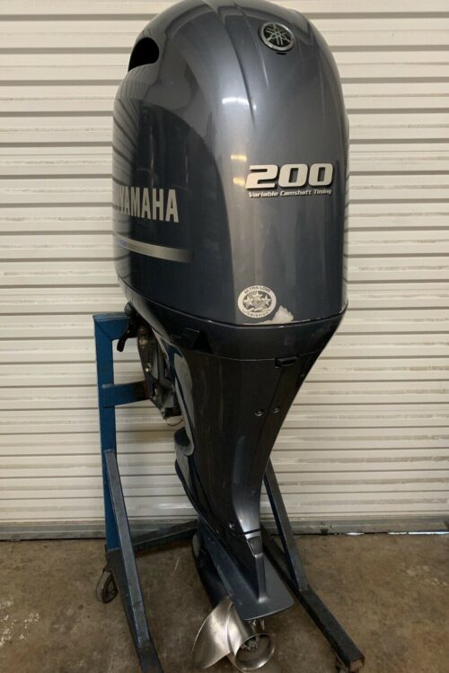 2014 Yamaha F200XB 200hp 4 Stroke Outboard Motor
